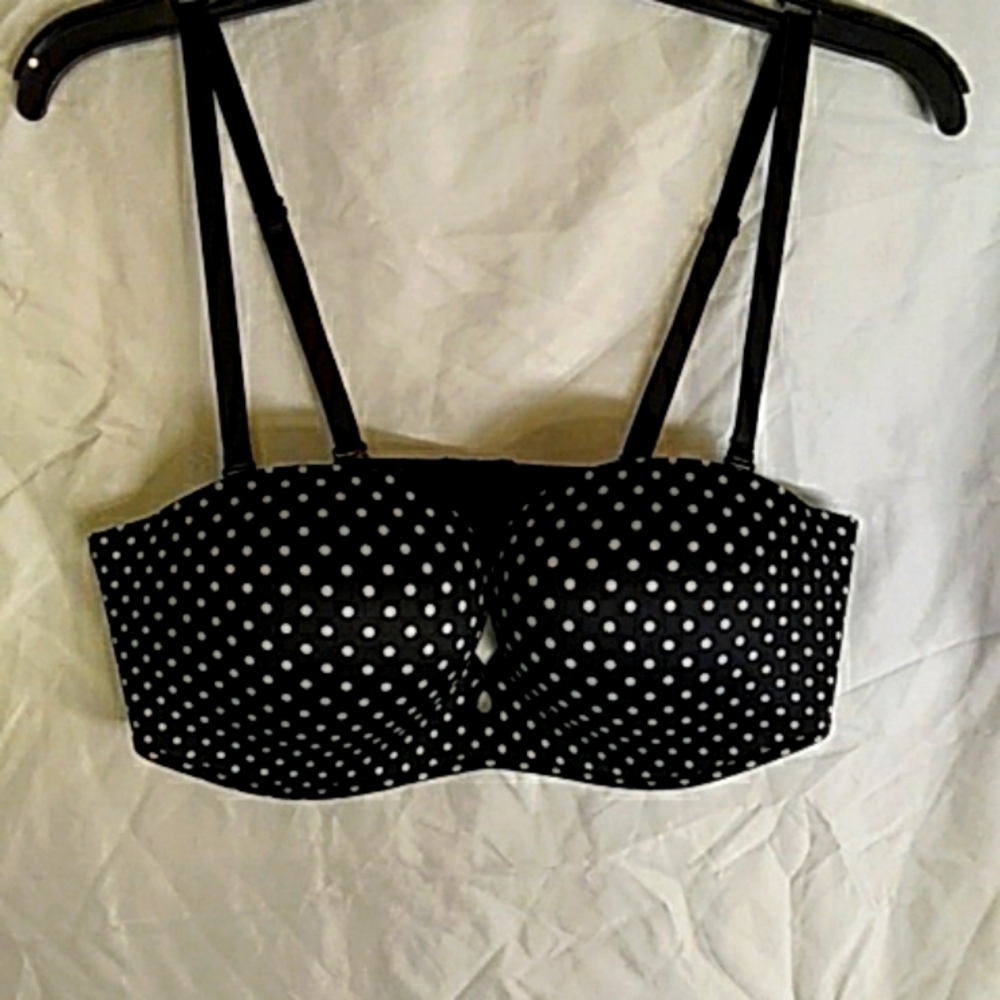 Victoria secret bra.